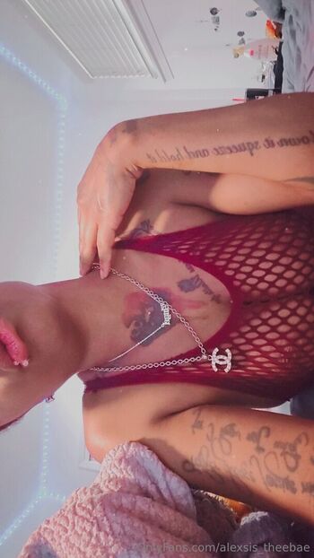 alexsis_theebae