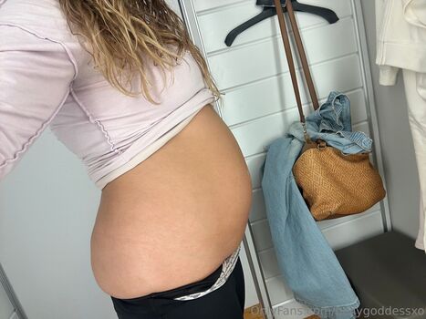 bellygoddessxo