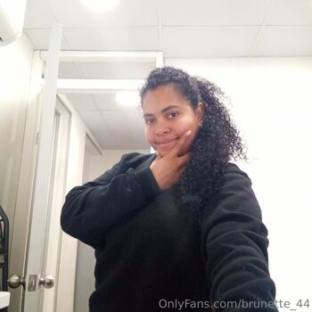 brunette_44