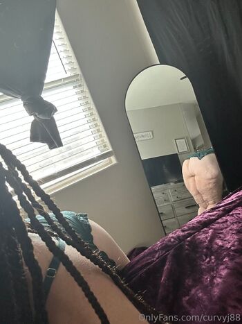 curvyj88