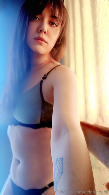 delphinedoll