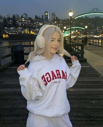 Dollblush / Dollblush ASMR / dollblushtv