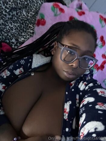 freebigtits6999