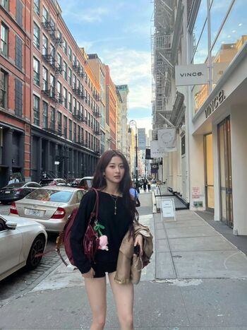 Huh Yunjin 허윤진