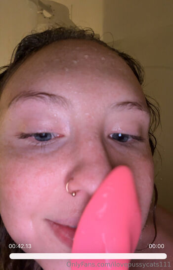 ilovepussycats111