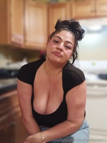 lesliemonet21