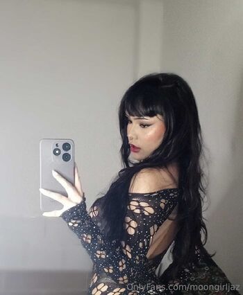 moongirljaz