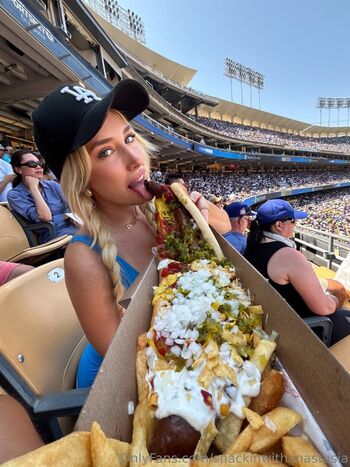 snackinwithanastasia