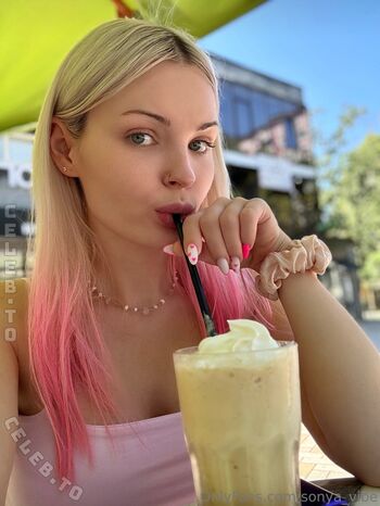 Sonya Vibe / Catch_My_Vibe