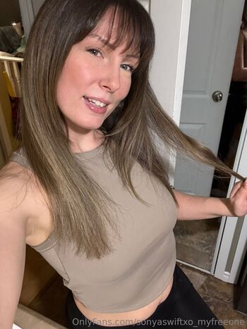 sonyaswiftxo_myfreeone