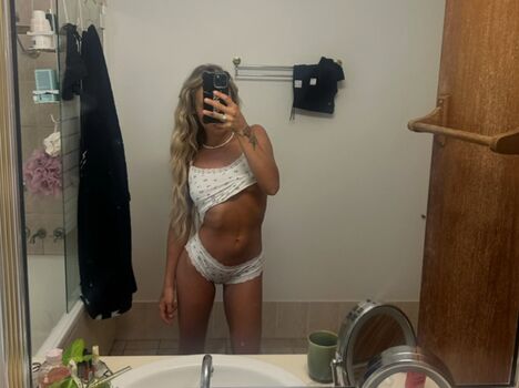 thefemalecarpenterm8