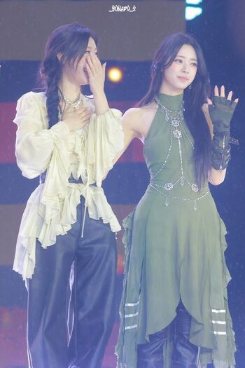 Yuna - ITZY (유나, Shin Yu Na)