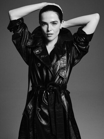 Zoey Deutch